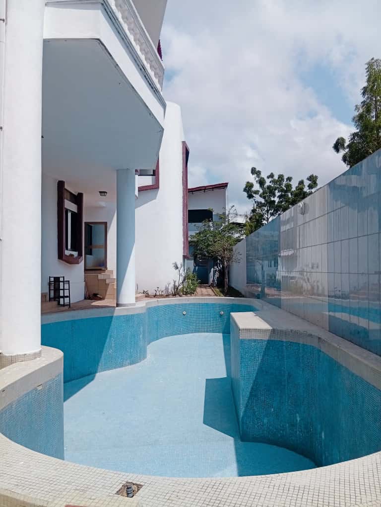 Grande villa à louer à Akpakpa Grande villa à louer à Akpakpa